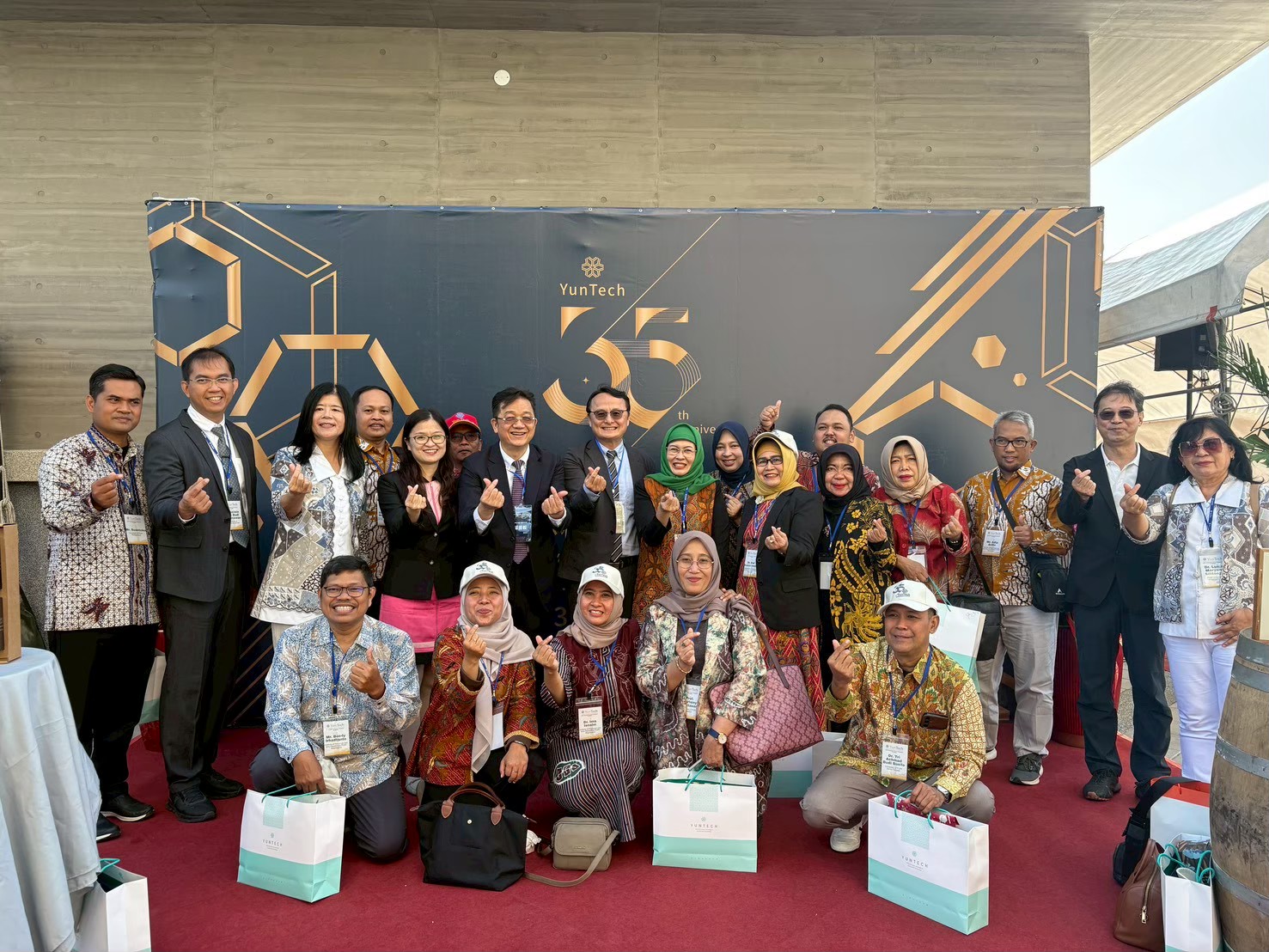 20251207 印尼大學代表團